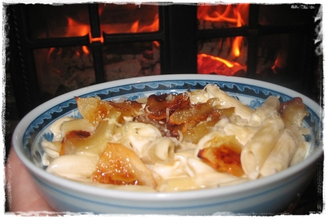blue cheese pasta log fire